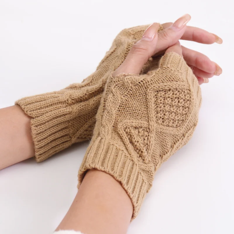 

Winter Soft Warm Half Finger Gloves Women Knitting Arm Gloves Feamle Fashion Fingerless Gloves Short Gloves