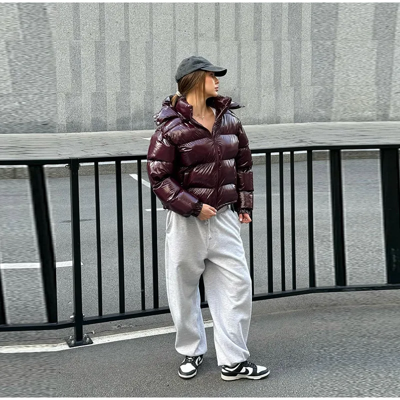 Schicker, glänzender, gepolsterter Mantel mit Kapuze für Damen, lässig, geschwollener Stehkragen, kurze Daunenjacke, Baumwollmäntel, weiblich, 2025, Winter-Straßen-Oberbekleidung – Detail 21