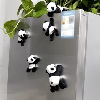 Simpatico magnete panda in peluche morbido: lavagna ovale in tessuto e decorazioni per il frigorifero, perfetto per regalare e organizzare 1