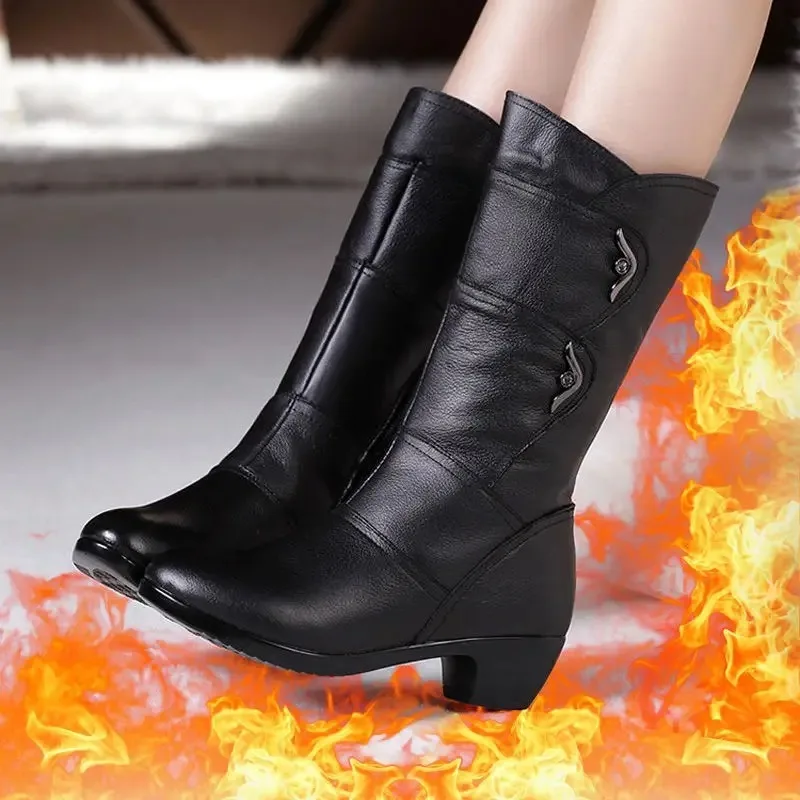2024 New Women's Middle Boots Fashion Mid Calf Leather Boot Warm Plush Winter Boots for Women Non Slip Platform Boot Botas Mujer