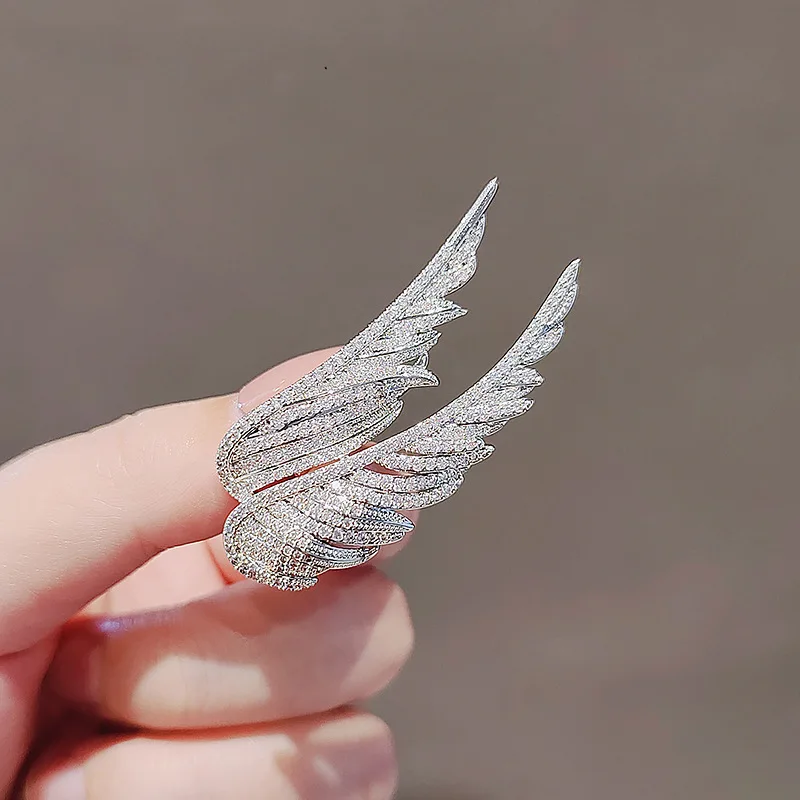 Angel Feather Brooch Men Women Personalized Collar Pin Suit Accessories Chest Flower Accessory