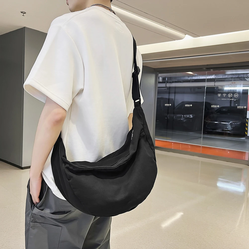 DISSO Nylon Shoulder Bag Solid Color Triangle Messenger Bags