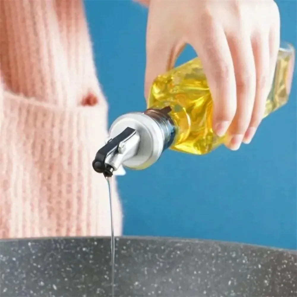 Silver Household Kitchen Seasoning Bottles Soy Sauce Vinegar Bottles Mouth Stoppers No Oil Leakage No Oil Hanging Tools 3pcs kitchen utensils kitchen seasoning bottles