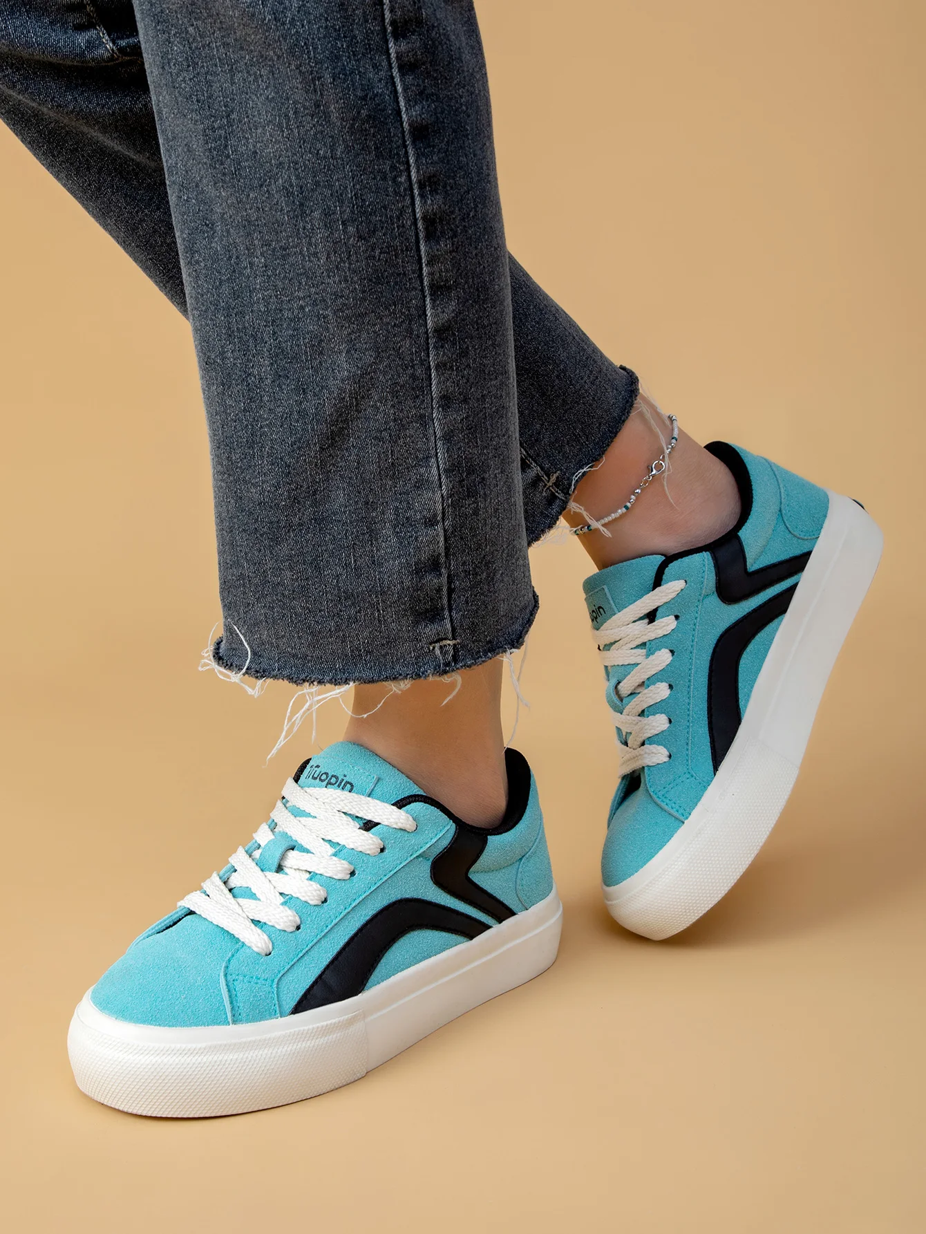 

Lake blue women's shoes spring new sneakers women's niche bread shoes casual versatile white shoes women's shoes