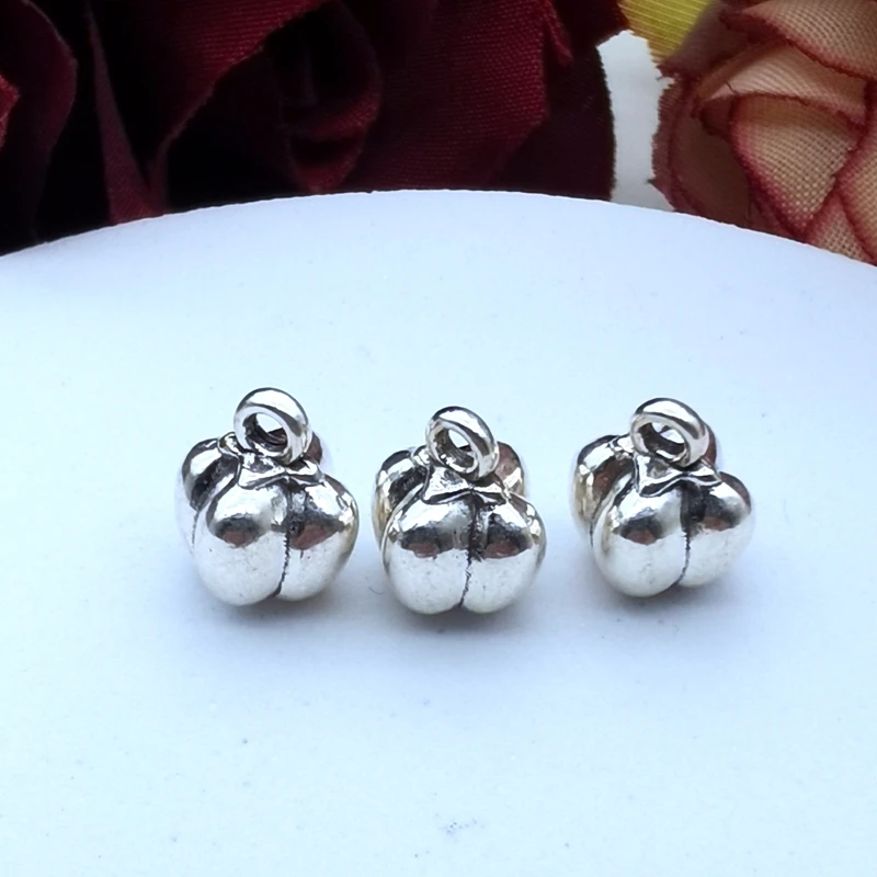 

5 pieces/Tibetan silver persimmon fruit jewelry pendant High quality silver pendant DIY necklace earrings Dangler found 10*7mm
