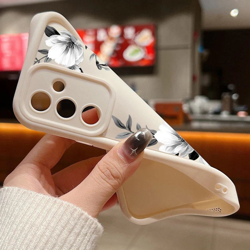 Fresh Flower Phone Case - Stylish Floral Cover
