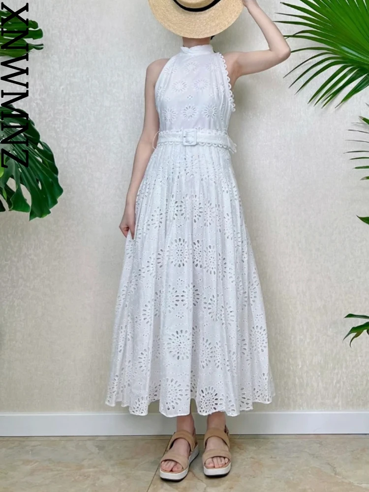 

XNWMNZ 2023 Women Fashion French Hollow out Embroidery Belt Dress Vintage Standing Collar Sleeveless Female Midi Dresses