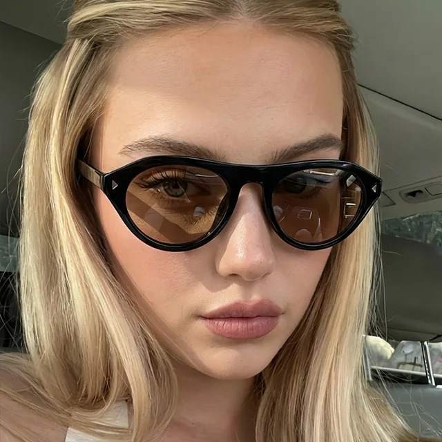 Lunettes de soleil rétro œil de chat pour femmes, lunettes carrées vintage pour femmes, lunettes de soleil tendance, protection UV surdimensionnée, verres miroir 1