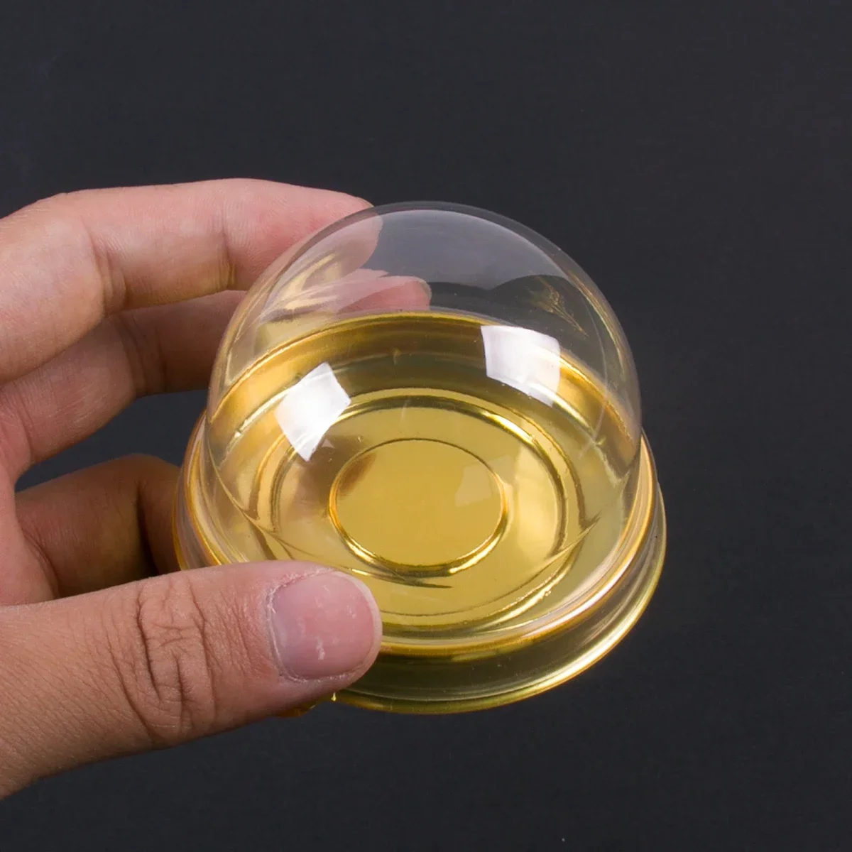 100pcs Clear Plastic Mini Cupcake Boxes Muffin Pod Dome Muffin Container Box for Wedding Birthday Dessert Baking Decorations