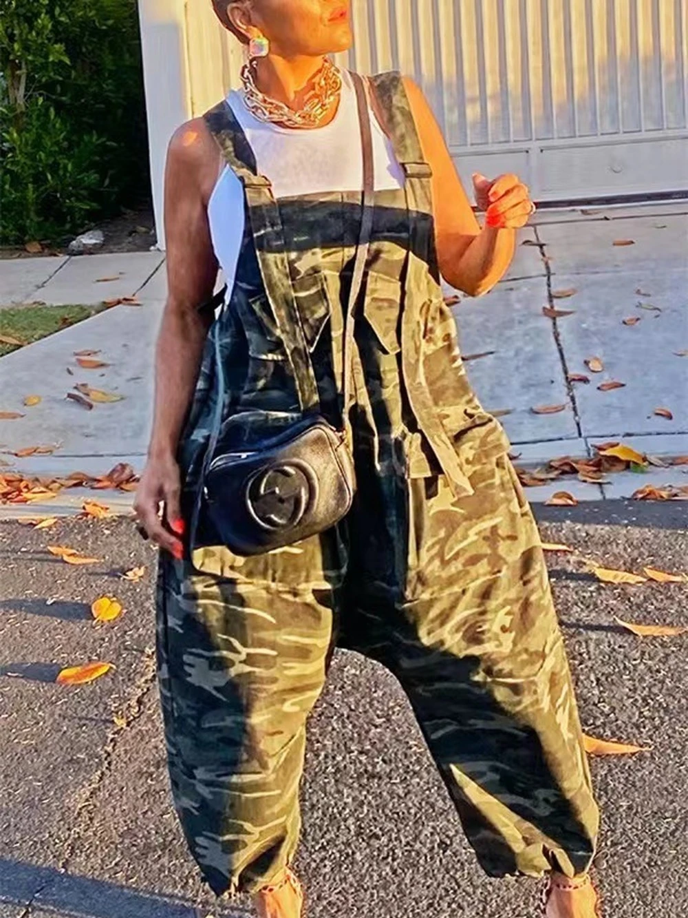 

Camouflage Jumpsuits Overalls for Women Backless Loose One Piece Cargo Pants Summer Streetwear Casual Suspenders Female Jumpsuit