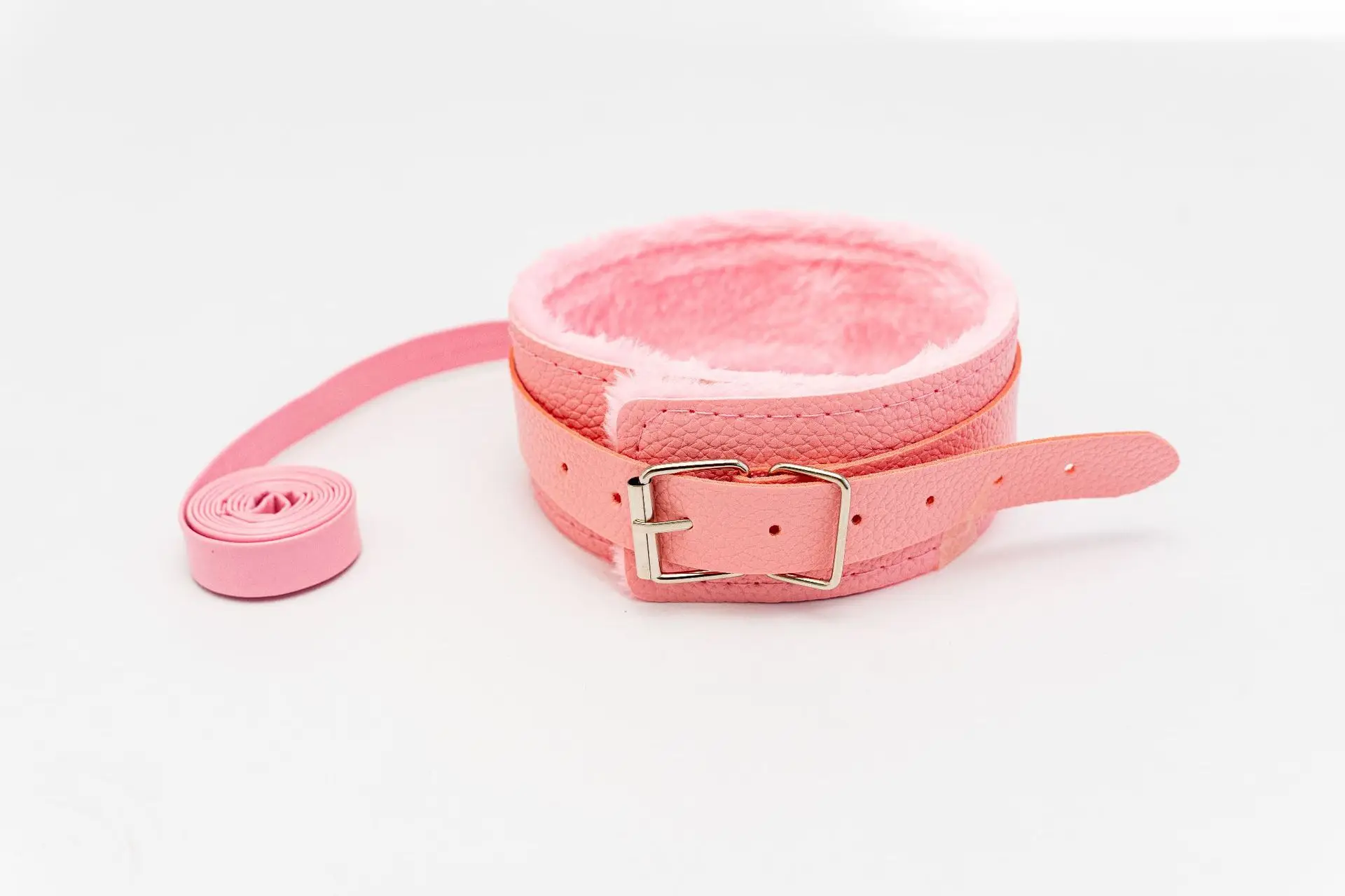 Sex Toys for Adults Women Couples Games Bdsm Collar Leather and Leash Plush Fetish Bondage Sex Necklace SM Toys Restraints