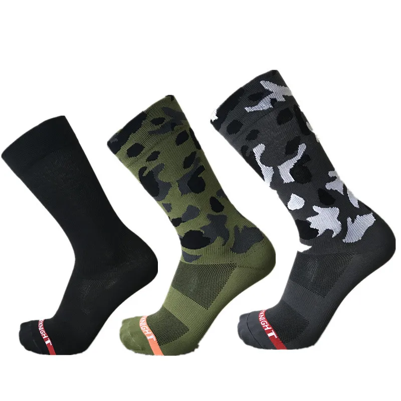 

Army green camouflage cycling socks outdoor sports compression running socks mountain cross-country riding self-propelled socks