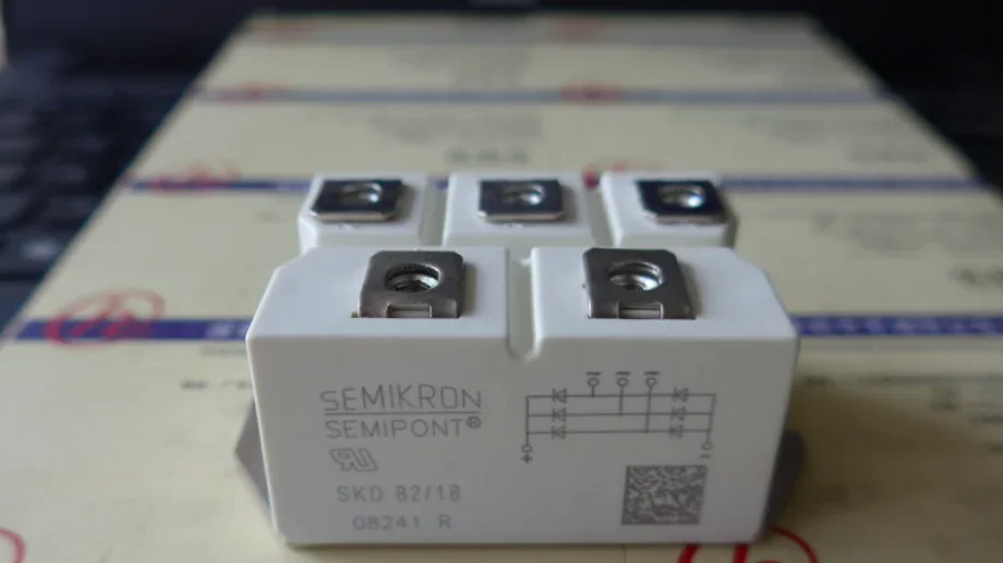 

SKD82/18 new and original