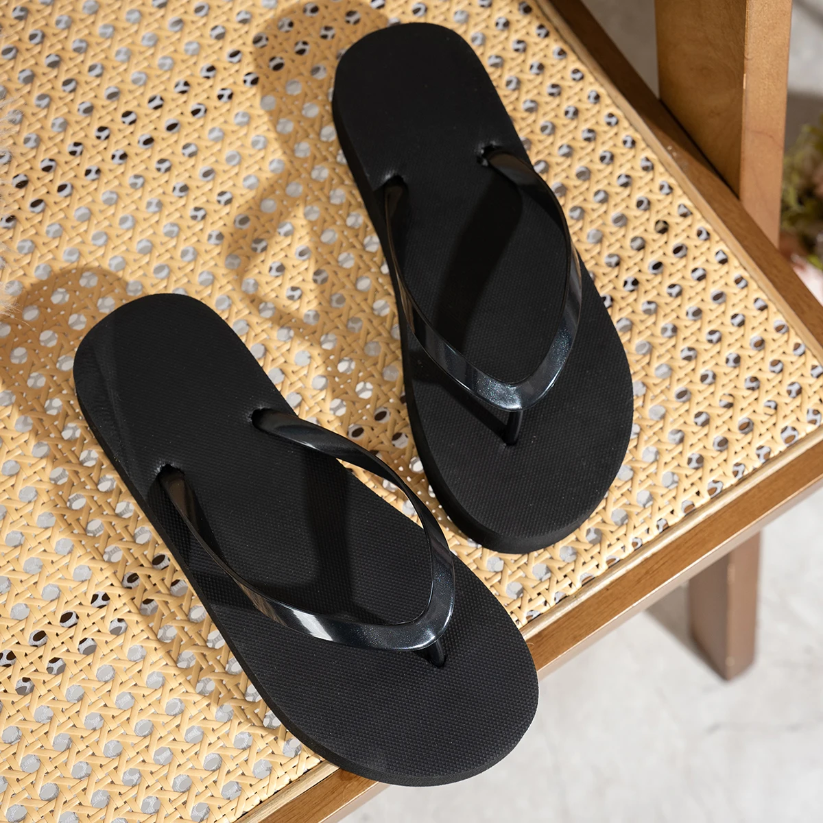 Damen Sommer Einfarbige Strand-Pool-Badezimmer Wasserdichte Rutschfeste Atmungsaktive Rundzehen-Slipper mit Dicker Sohle – Detail 5