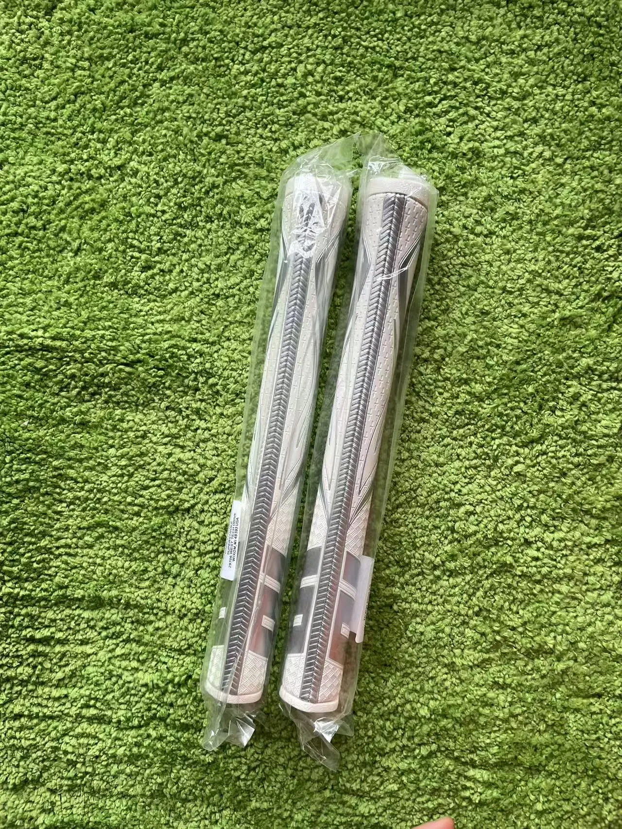 1pcs 2.0 size golf putter grip sliver/white color 2