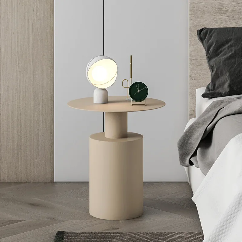

Прикроватный столик в скандинавском стиле, современный минималистичный круглый креативный прикроватный столик для спальни, роскошный Железный маленький стол, белая тумбочка
