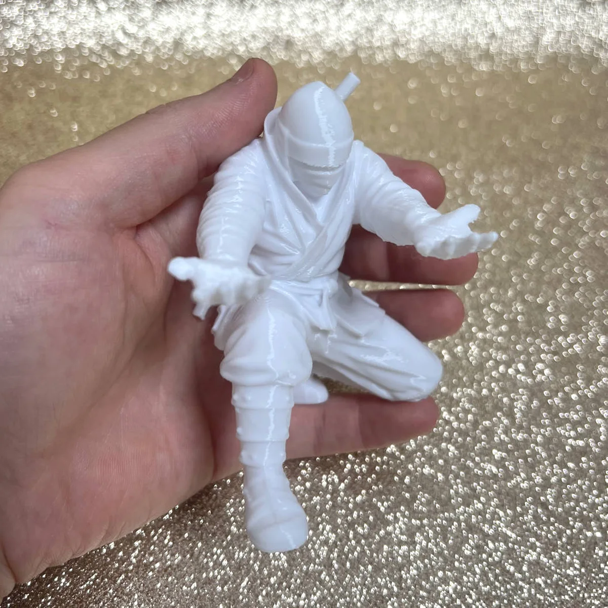 Compact 3D Printed Ninja Pen Holder - Creative Desktop Organizer & Modern Gift Ornament
