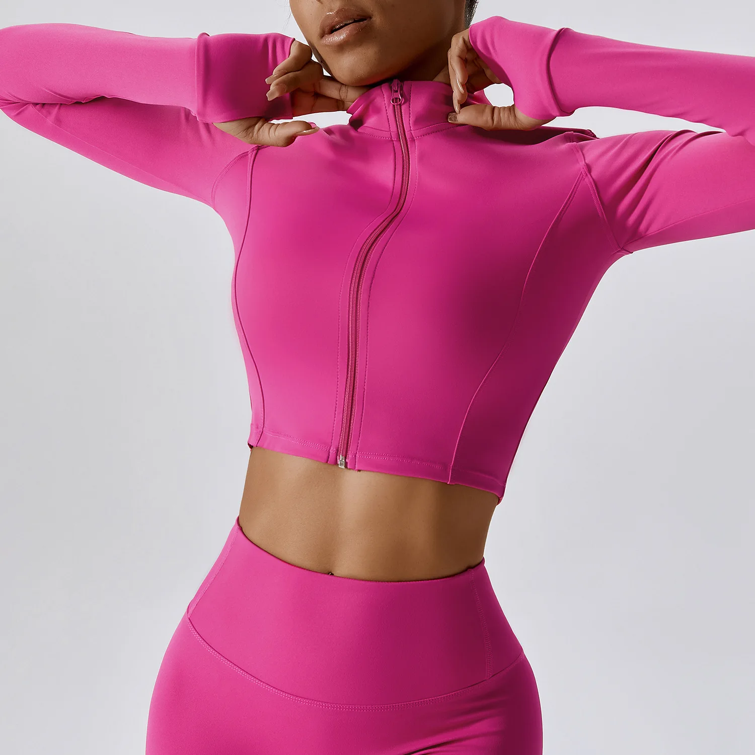 Slim-Fit Pilates Long-Sleeve Top – Plush Performance LJX001