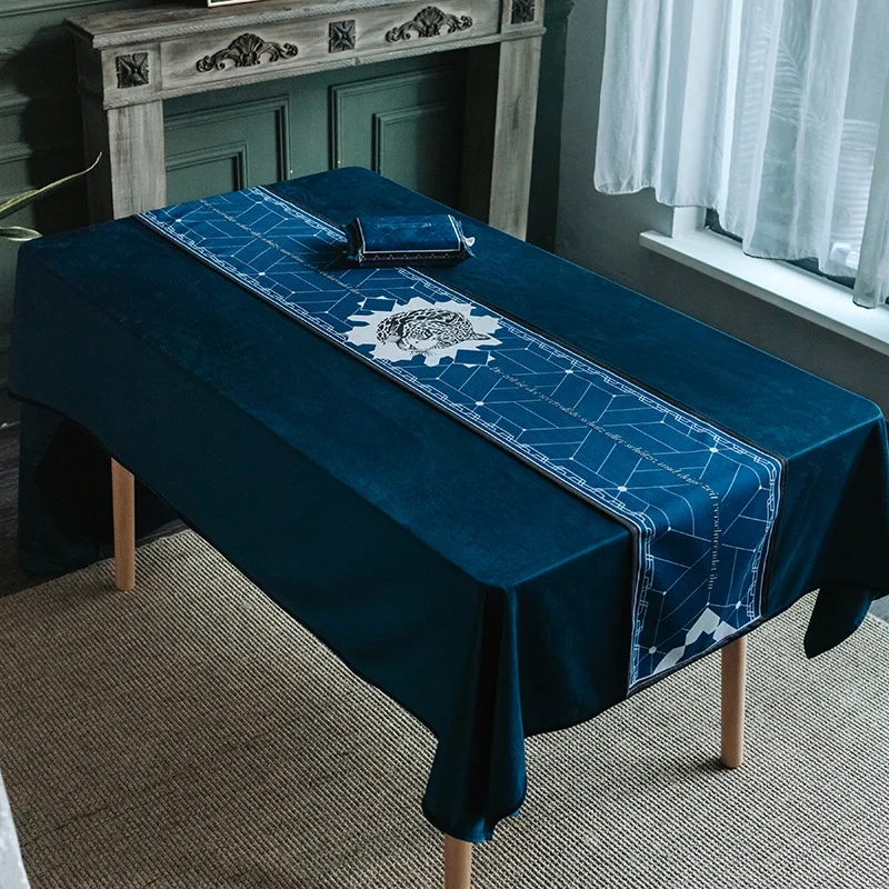 

Blue retro American waterproof table runner Nordic modern luxury wedding hotel table decoration table runner