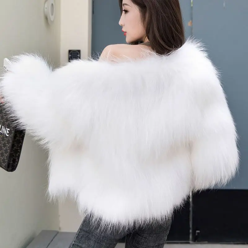 Fluffy Fur Coat Women Short Tops Warm Faux Fur Jacket Korean Chic Streetwear Black White Pink Fur Coat Women Clothing