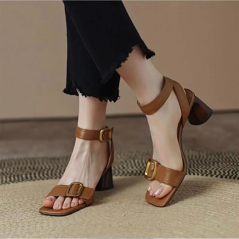 Women Metal Square Buckle High Heels Sandals Summer Square Toe Pumps for Women Vintage Buckle Lady Shoes Mid Heel Female Pumps