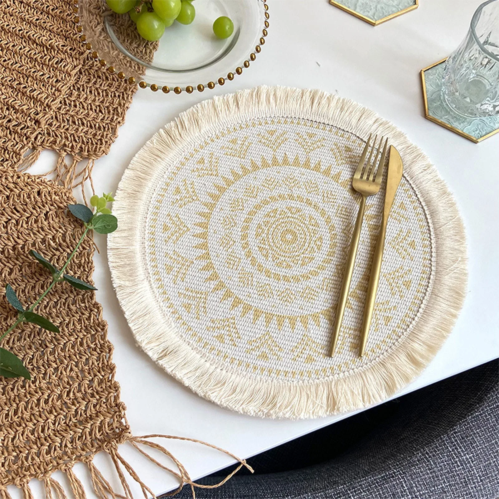 

Luxe Living Bohemian Style Woven Cotton Meal Pad Fabric Tassel Heat Insulation Pad Anti Scald Pot Pad Household Decorative Pad