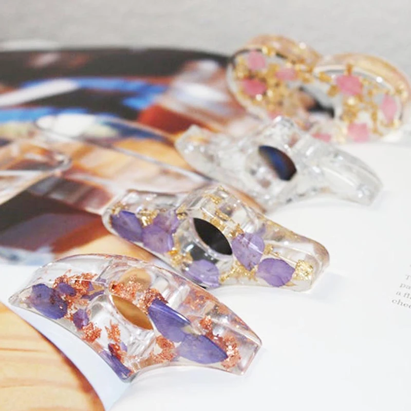 Bookstand Dry Flower Bookmark Thumb Book Support Resin Bookmark Presser Reading Assistant Bookring Dropping Glue Jewelry