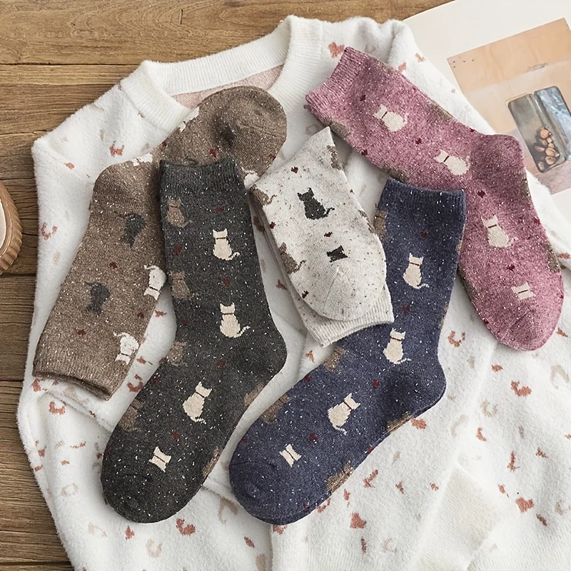 

5 Pairs of Cartoon Cat Patterned Mid Tube Socks, Retro Winter Warm Casual Socks for Daily Wear
