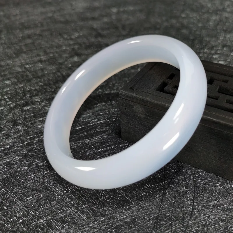 

Mai Chuang /Jade Ice Species White Bracelet Agate Fine Jewelry Accessories Personalized Bracelet Men and Women Couple Luck Gift