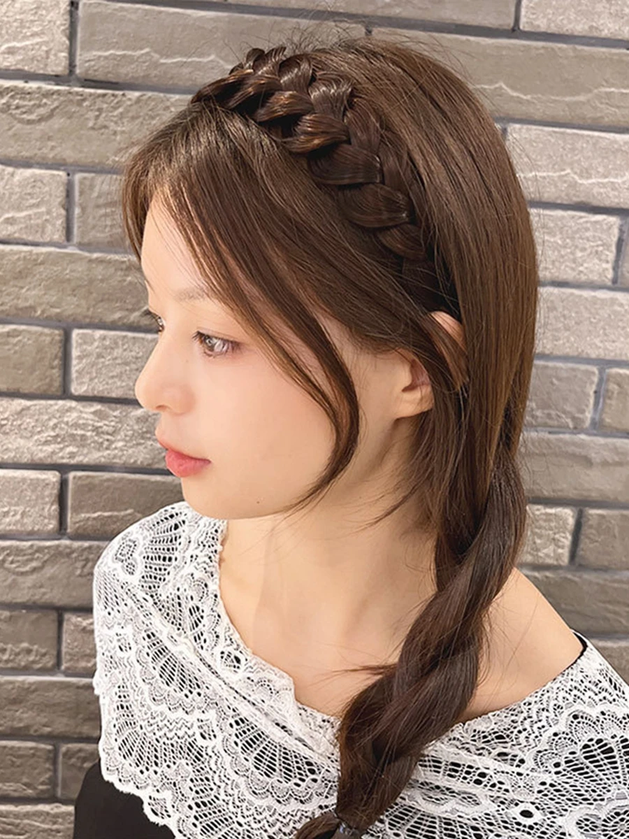 Elegantes, feminines französisches geflochtenes Haarband mit Kunstzöpfen, geeignet für Mädchen und Frauen, ideal für Partys, Bälle und Ausflüge. – Detail 6