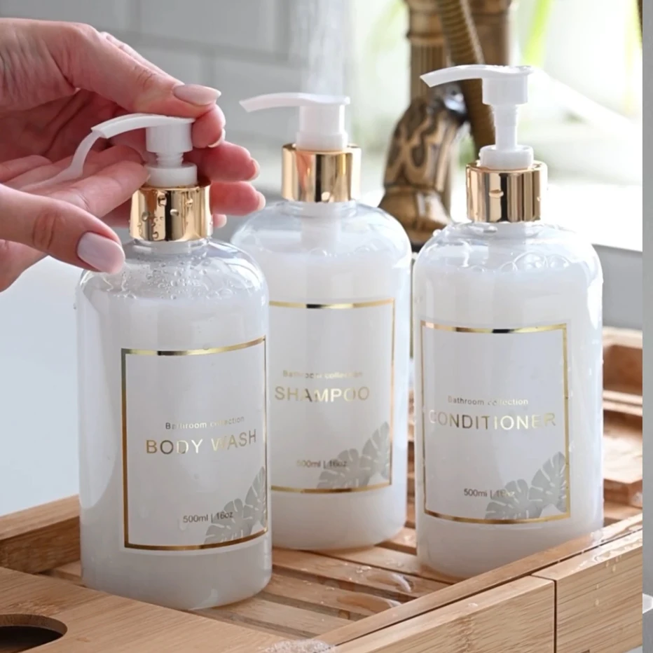 Set 4 Dispenser Sapone In Plastica PET 300ml Con Etichette Impermeabili – Marrone