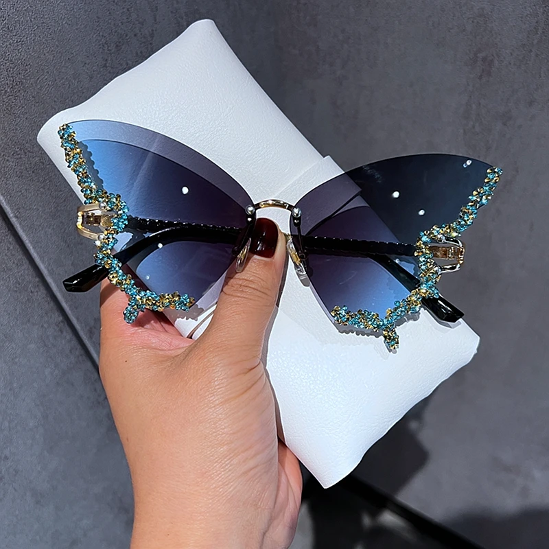 Vintage Sunglasses Luxury Diamond Butterfly Women Brand Y2K Vintage Rimless Oversized Sun Glasses Ladies Eyewear
