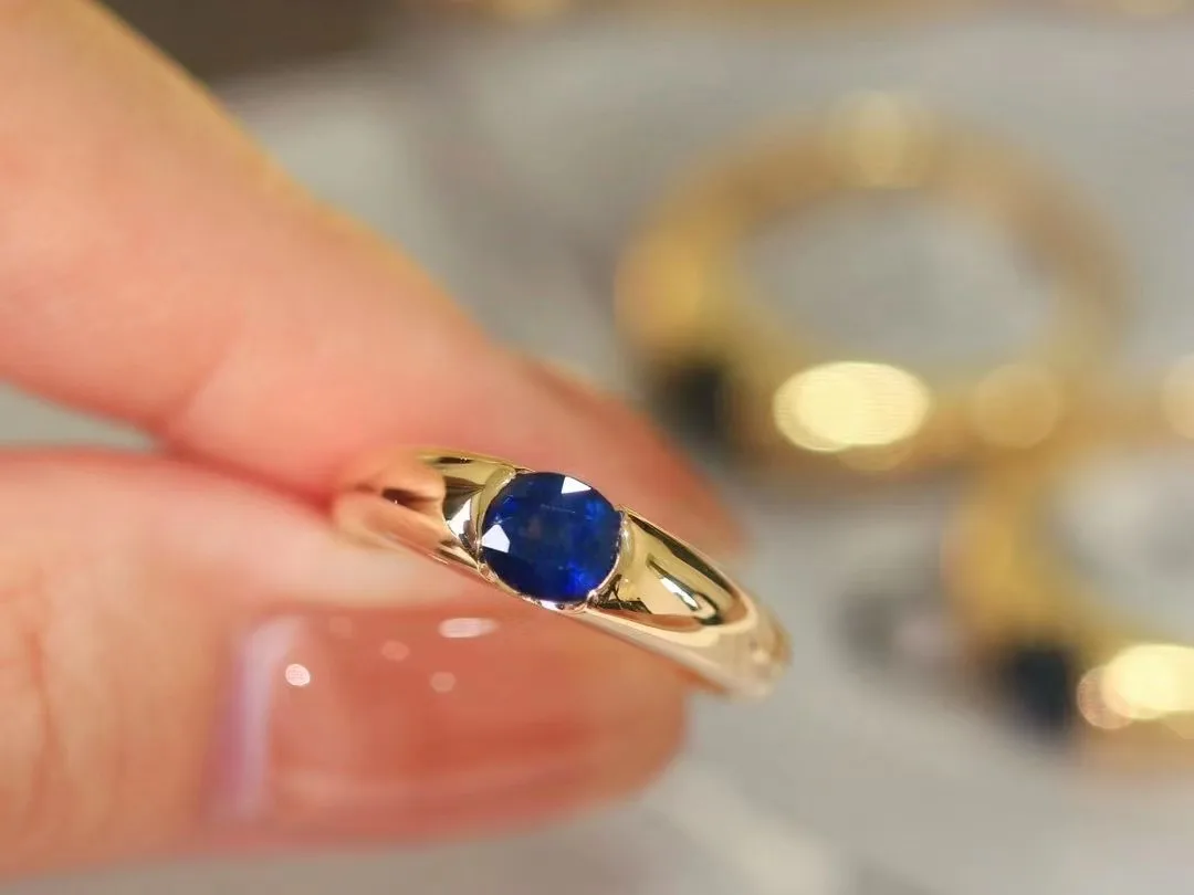 

14k gold fashionable natural sapphire ring