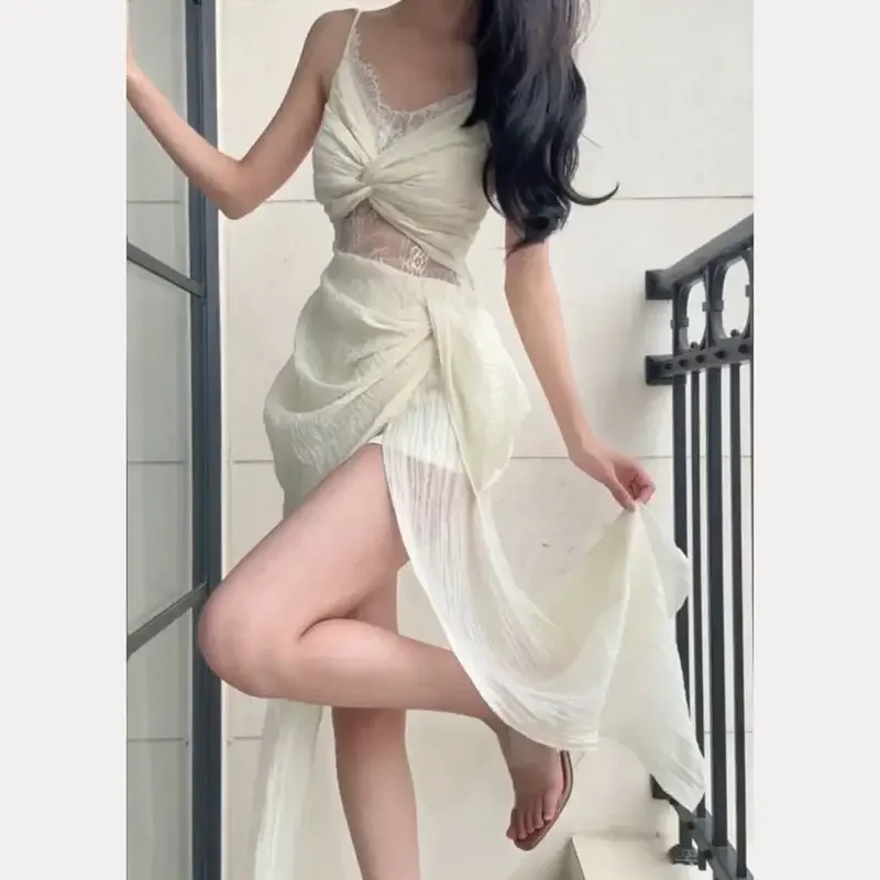 

Drawstring design sense splicing lace irregular split trailing halter dress French temperament retro sweet spicy girl