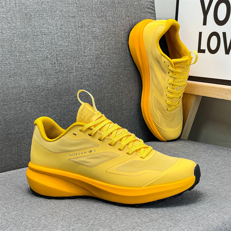 

Trend Outdoor running shoes for men and women are comfortable, soft, beautiful and fashionable