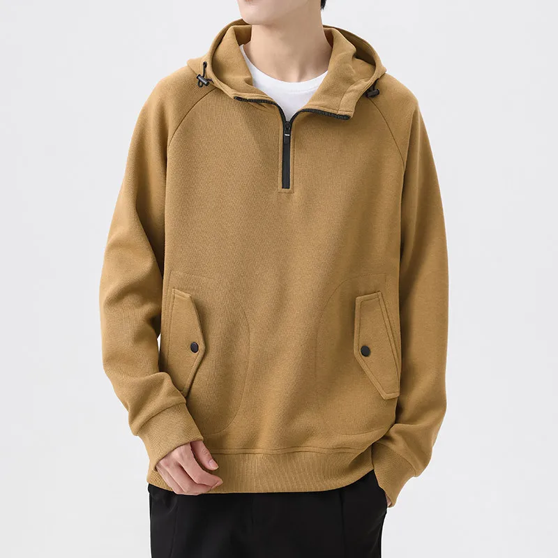 Рисунок 2 - Осень-зима 2023, свитер с капюшоном