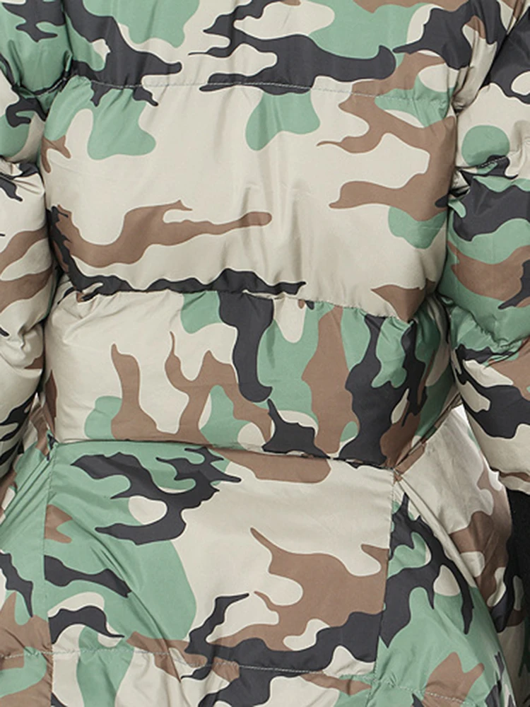 [EAM] Camouflage Knitting Irregular Cotton-padded Coat Long Sleeve Loose Fit Women Parkas Fashion New Autumn Winter 2026 7AB2058