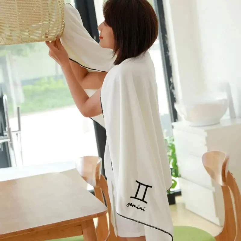 Bath Towel Coral Velvet Quick Drying Wearable Soft Absorbent 75 * 35cm Home Textile Products