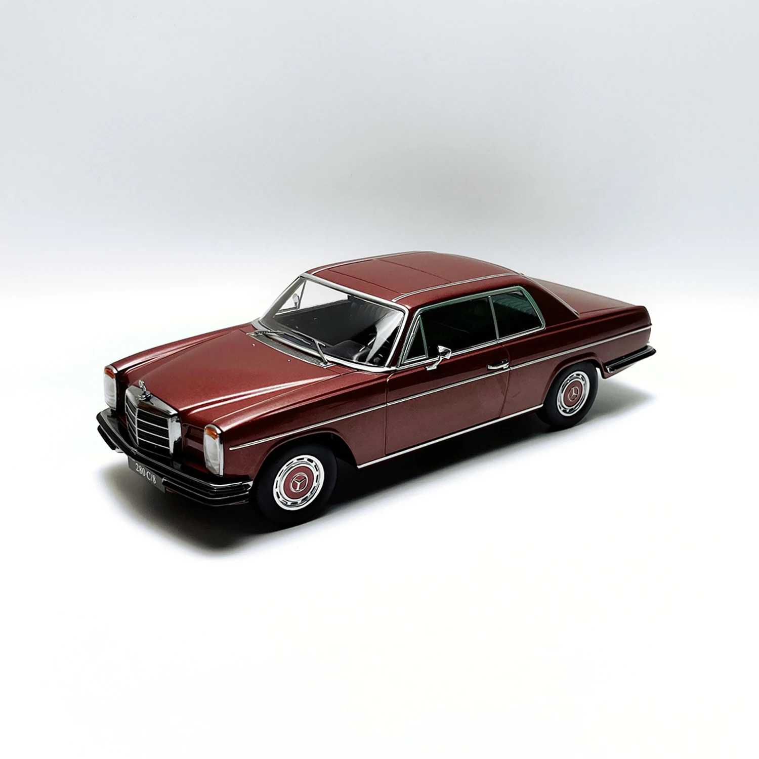 KK 1:18 Scale Diecast Alloy Mercedes Benz 280 C/8 W114 Coupe