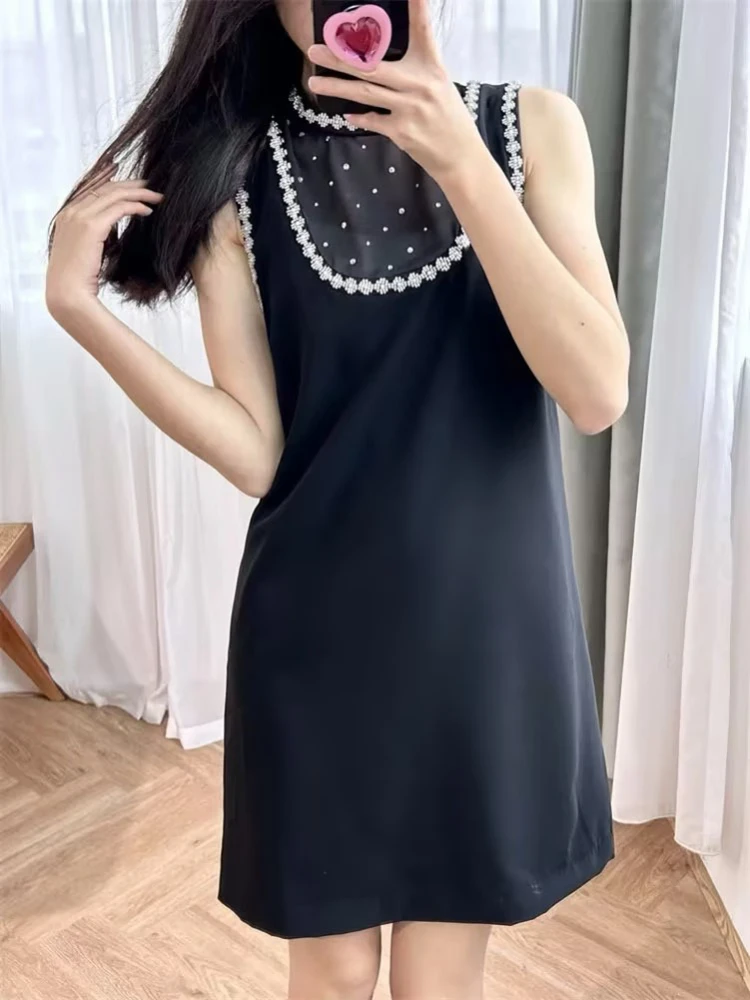 

Женское Сетчатое мини-платье с круглым вырезом, без рукавов