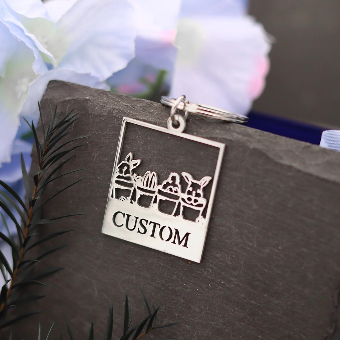 QIAMNI Karikatür Hayvan Tavşan Anahtarlık Özel Ad Anahtarlık Tutucu Paslanmaz Çelik Tavşan Tabela Anahtarlıklar DIY Pet Lover Hediyeler