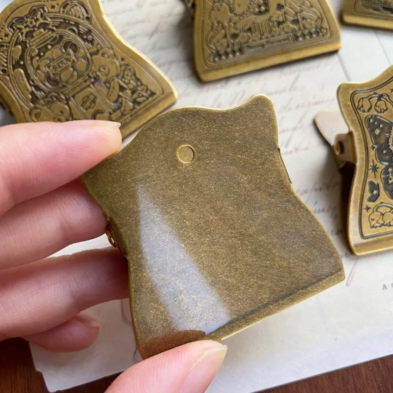 Retro Brass Clip Palette Fixed Clip Going Out Sketch Paint Box Hand Account Metal Bill Travel Painting Art Supplies