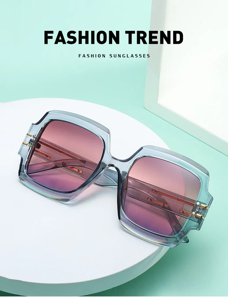 Vintage Oversized Sunglasses For Women Quality Black Gradient_voghion.com