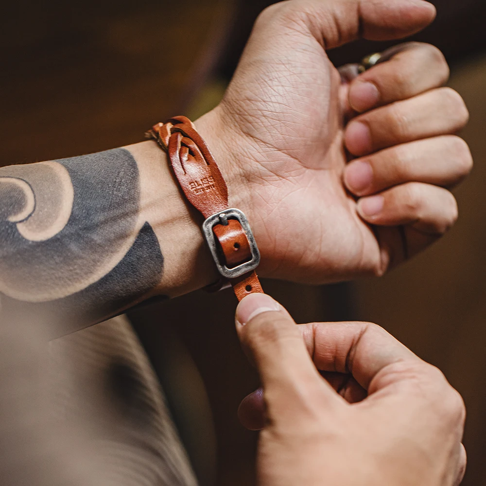 Maden Vintage Woven Vegetable Tanned First Layer Cowhide Bracelet Adjustable Bracelet Accessories for Men And Women OOTD