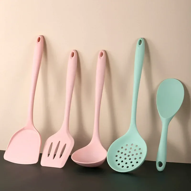 Silicone kitchenware Soup spoon spatula slotted spoon Non-stick cookware Food grade kitchen items kitchen utensils