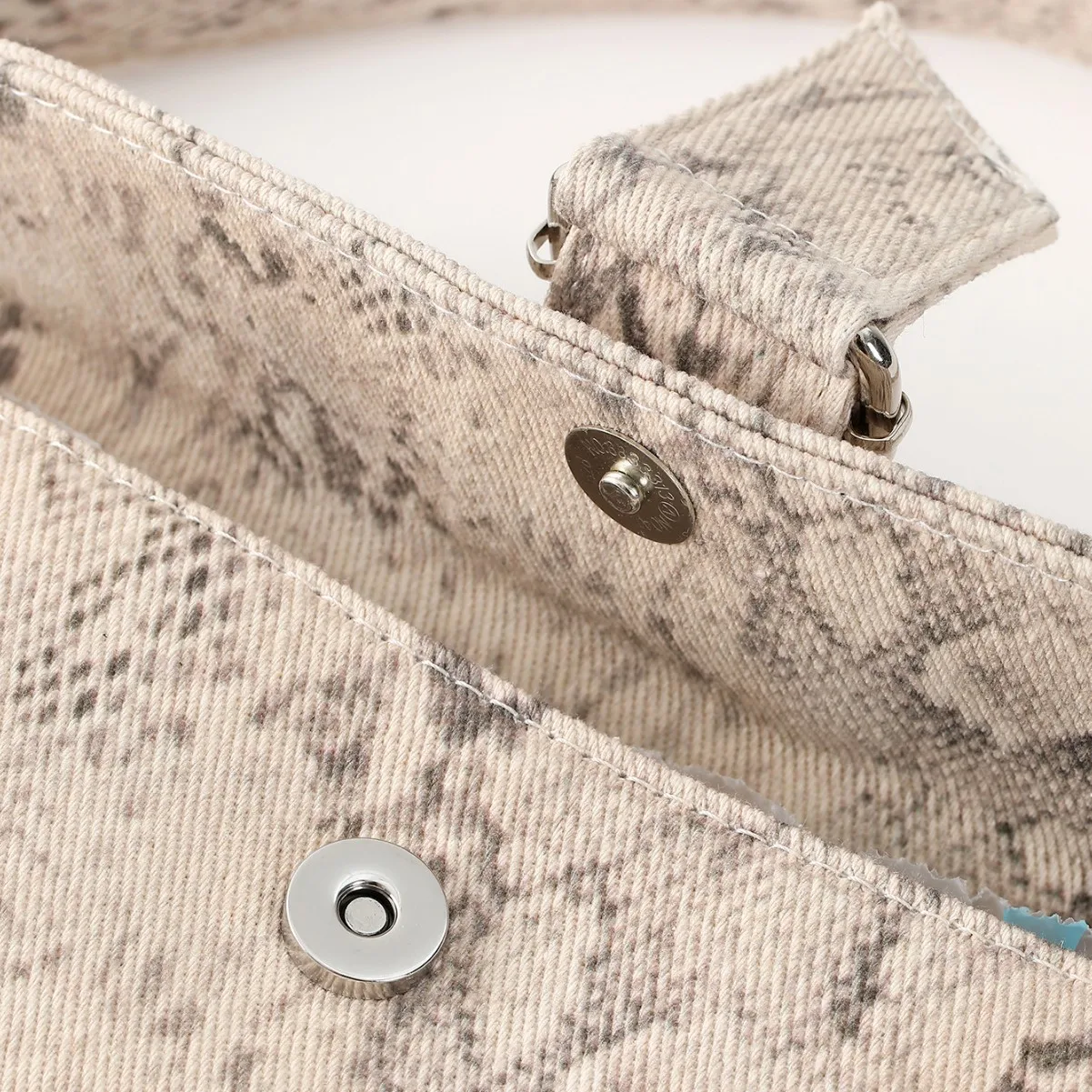 NEW snake pattern Prints Chest Bags Women pu leather Shoulder Crossbody Bag Fashion Latest Saddle Underarm Handbags