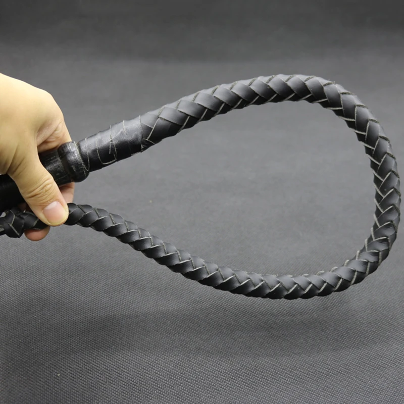 Equestrian Whip Cowhide Horse Riding Crop Long Anti-slip Wooden Handle Riding Whips for Horse Racing Equestrian Equipment