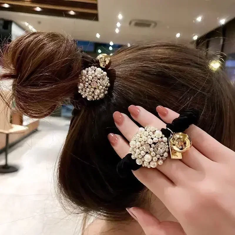 871992-1307bc.jpg Pearl rhinestone head rope female ponytail vintage simple temperament high-grade sense hair rope leather band ball head large co - Image 1