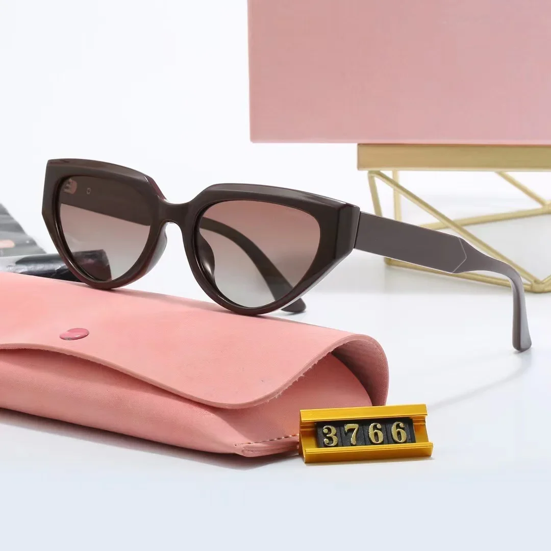 

2024 New Fashion Sexy Cat Eye Sunglasses Women Brand Designer Small Frame Cateye Women's Sunglass Ladies Elegant Eyewear UV400