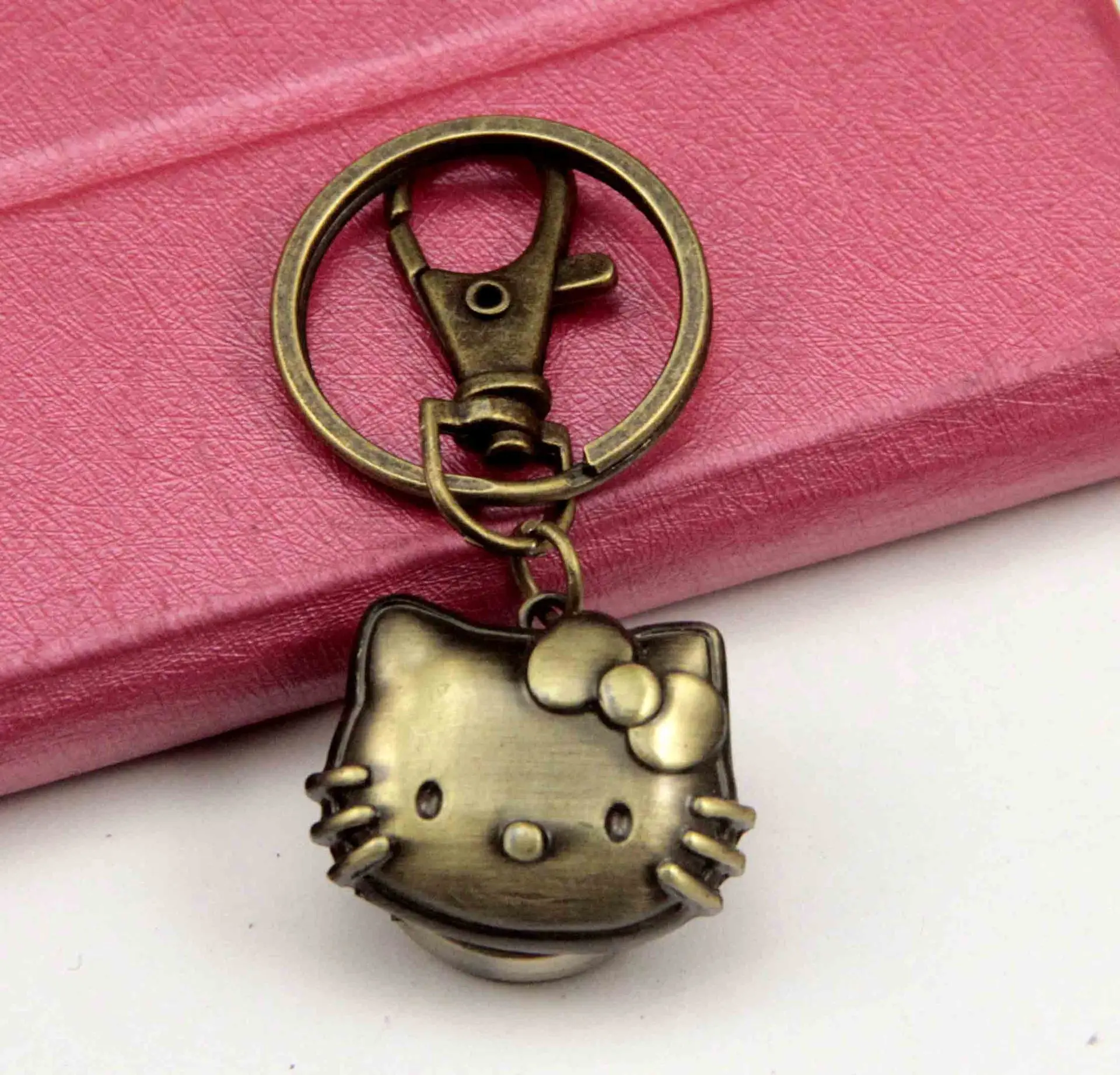 

Hot Selling Hello Kitty Vintage Necklace Watch Vintage Pocket Watch Pendant Watch Keychain Watch Student Simple Fashion Watch